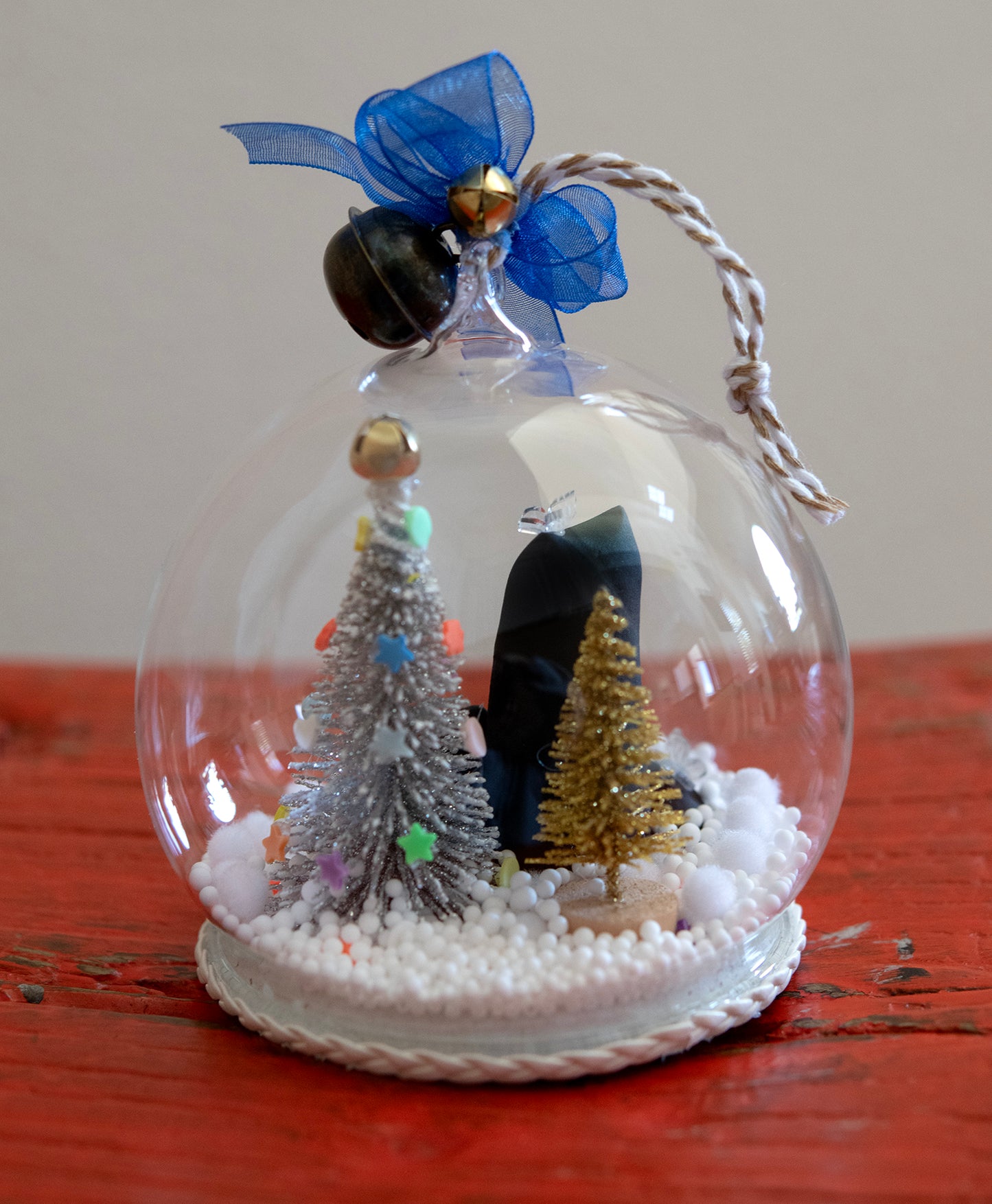 'THE WIGGLE BABY' DONKO CAT ORNAMENT